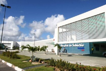 Homem morre em casa durante tiroteio entre criminosos em Salvador