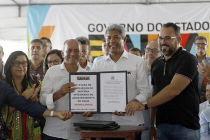 Jerônimo inaugura obras estruturantes e anuncia novos investimentos em Serrolândia