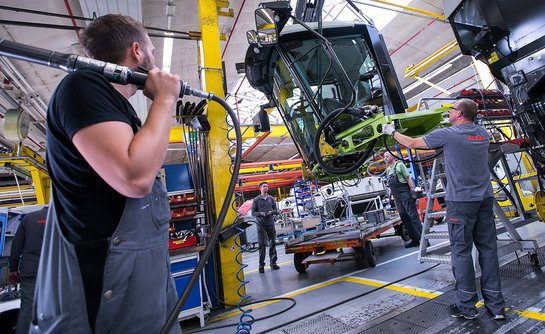 Na Alemanha, índice Ifo de sentimento das empresas avança em abril e supera previsão