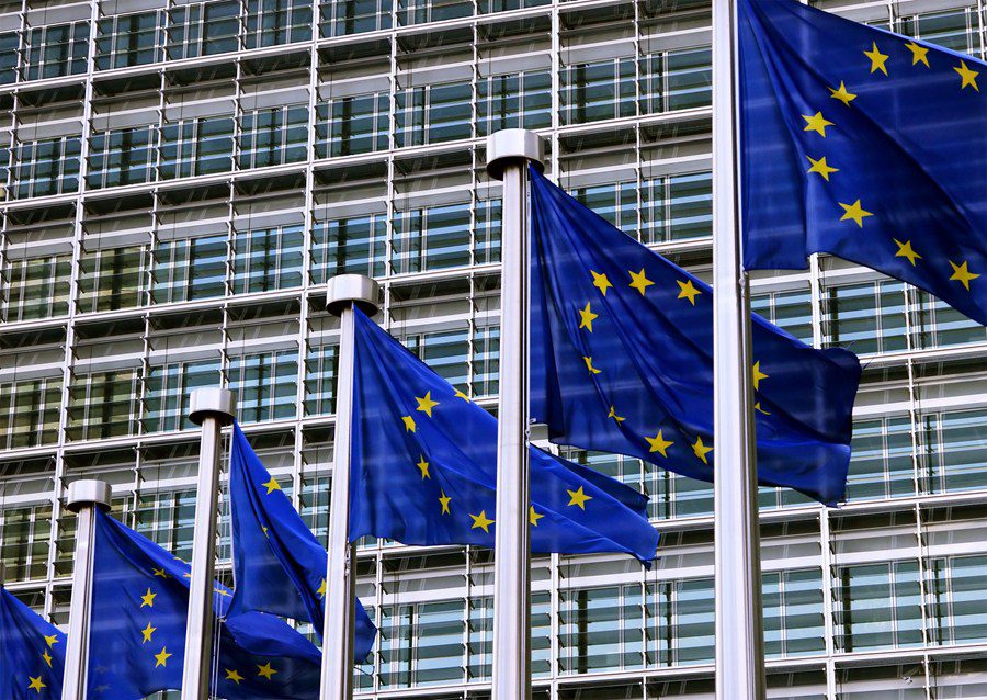 PMI de serviços da zona do euro vai a 51,5 em março, nível mais alto em 9 meses