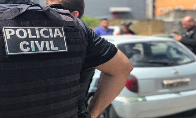 Preso em Camaçari acusado de envenenar chupeta para matar filho de 2 meses
