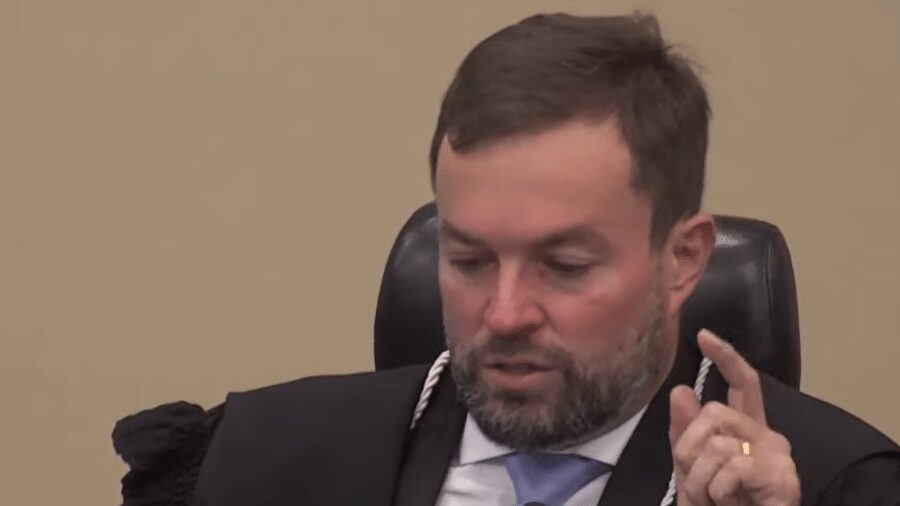 Relator vota contra cassação de Sergio Moro em julgamento no TRE do Paraná
