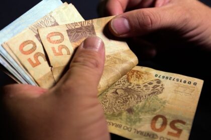 SFC: Servidores Públicos Planejam Novo Movimento