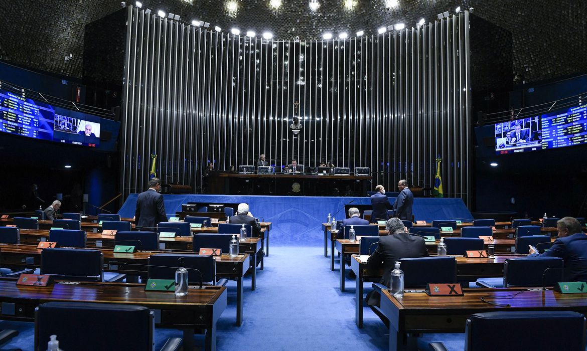 Comissão do Senado aprova multa em dobro para condenado por corrupção