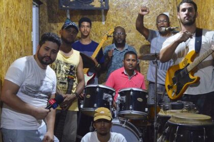 Show de reggae gratuito nesse sábado no Teatro Alberto Martins