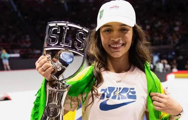Skatista Rayssa Leal é campeã da etapa de San Diego da SLS nos Estados Unidos
