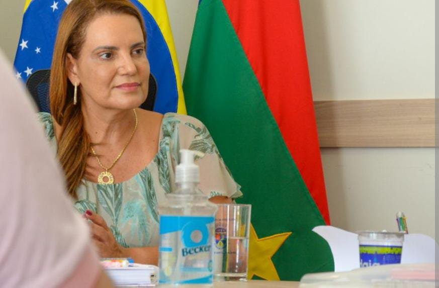 Vereador acusa Sheila Lemos de inviabiliza obra de R$ 1,8 milhões via emenda de deputado federal e incluí-la em ações de orçamento próprio em ano eleitoral