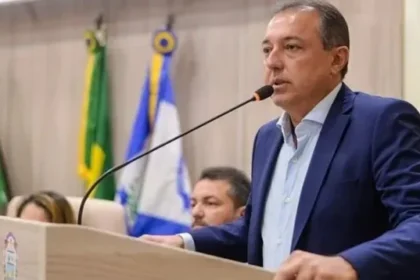 Vereador de cidade do Ceará é morto a facadas por garçom