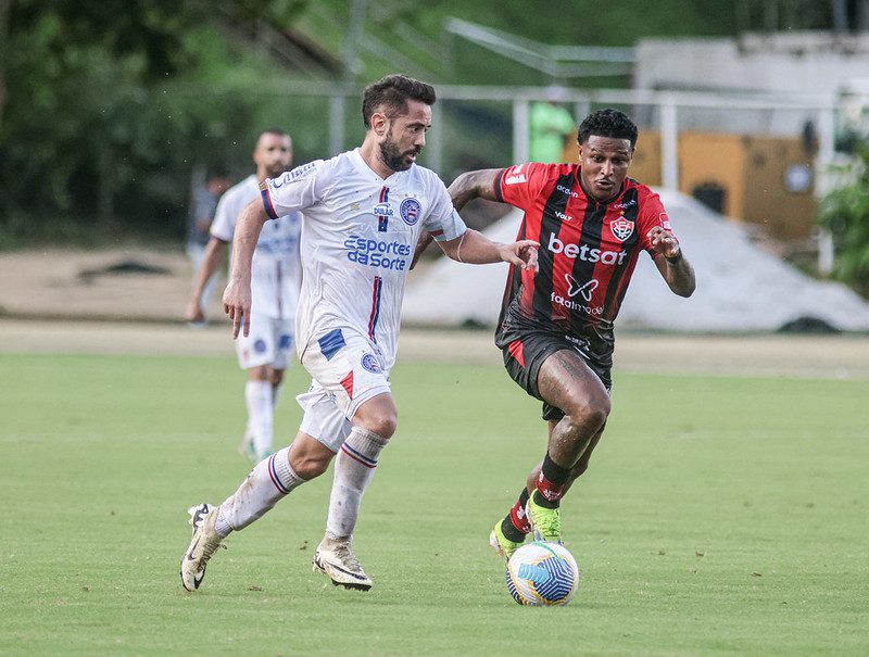 Vitória e Bahia empatam em 2 a 2 no primeiro BAVI da Série A depois de cinco anos