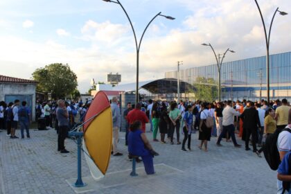 "Praça da Ciência é entregue à comunidade escolar de Feira da Santana" - Reentregando à comunidade de Feira da Santana.