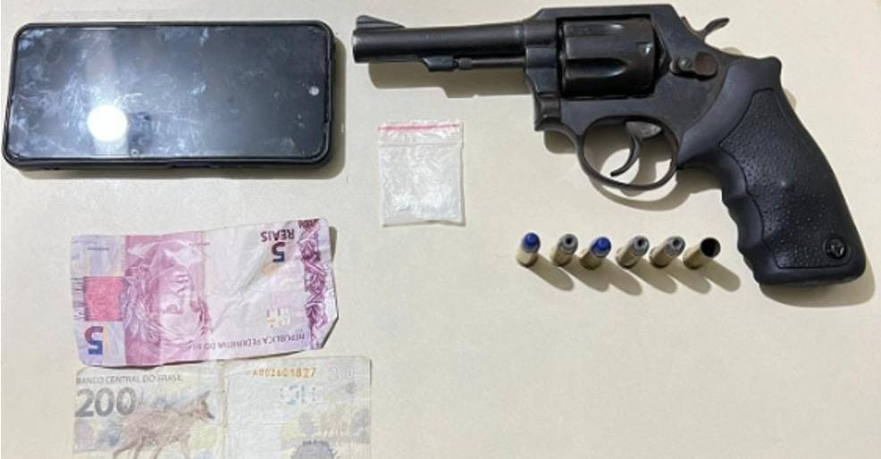 Homem com mandado de prisão é detido na Bahia