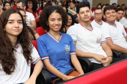 Pagamento da segunda parcela do Pé-de-Meia inicia quinta-feira (25)