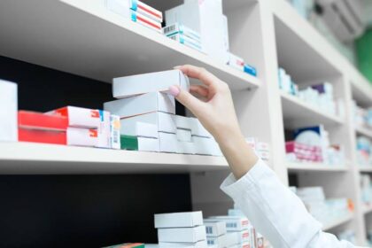"Curso gratuito de atendimento em farmácia: saiba como se inscrever"