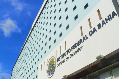Servidores federais da educação paralisam em 360 unidades; confira lista