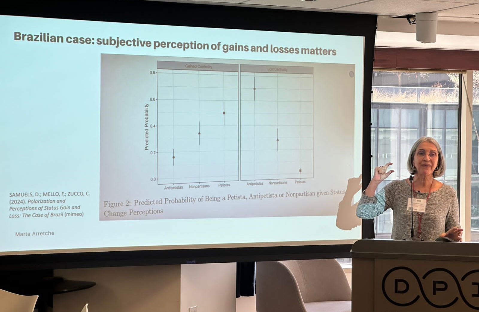 Especialistas afirmam que teorias sobre crise na democracia não se aplicam à América Latina