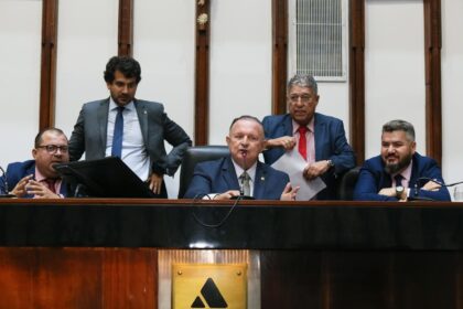 ALBA aprova reajuste de 4% nos salários do funcionalismo