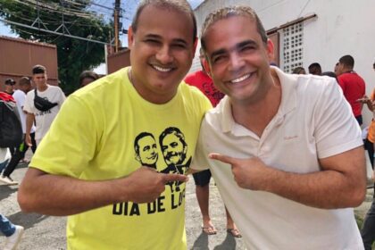 Adriano Almeida celebra aniversário em evento de luta pelos direitos dos trabalhadores