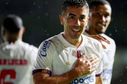 Fora de casa, Bahia vence o Criciúma-SC por 2 a 0 e avança na Copa do Brasil