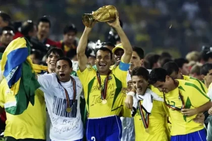Campeões de 2002 farão jogo beneficente para vítimas de inundações no RS