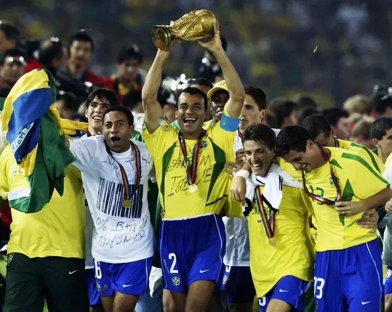 Campeões de 2002 farão jogo beneficente para vítimas de inundações no RS