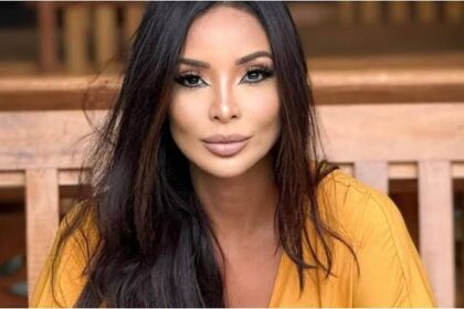 Carol Nakamura celebra aniversário com foto poderosa de biquíni