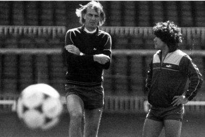 Campeão com a Argentina em 1978, técnico César Menotti morre aos 85 anos