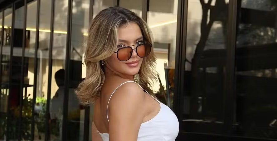 Gabriely Miranda esbanja beleza em novo ensaio