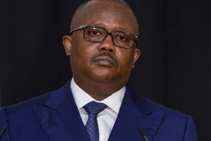 Como a tecnologia está transformando a educação: impactos e perspectivas