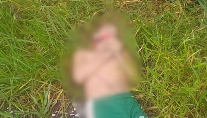 Homem morto com mãos amarradas e boca amordaçada na Via Parafuso