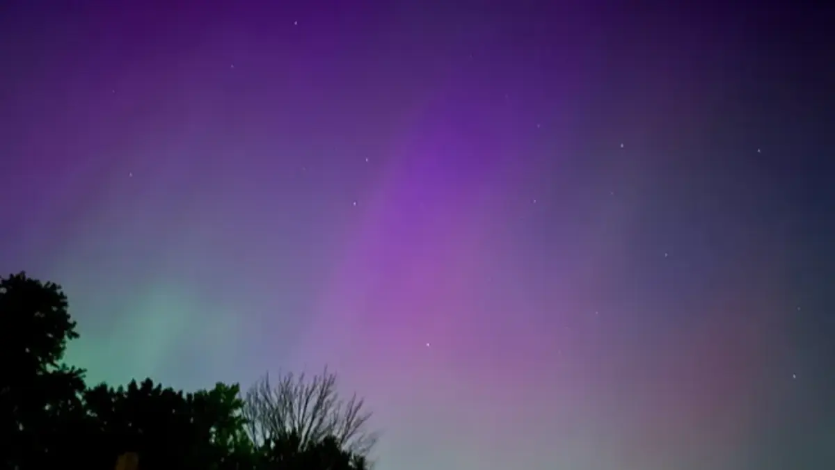 Aurora vista no dia 10 de maio em Cleveland, Ohio, nos EUA (Crédito: Meredith Garofalo)