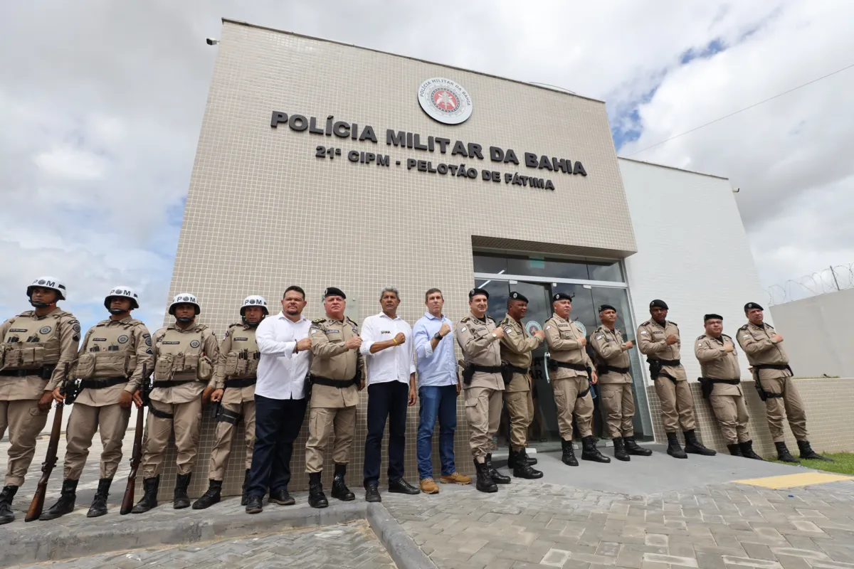 Jerônimo entrega delegacia e novo pelotão da Polícia Militar em Fátima