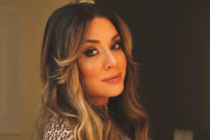 Juju Salimeni arrasa com vestido curto e é elogiada