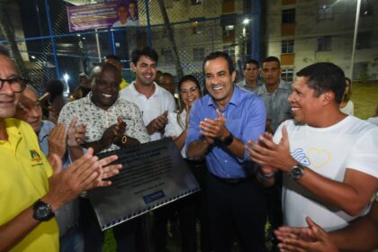 Bruno Reis entrega nova praça no Engenho Velho de Brotas