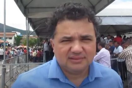 Prefeito de Mundo Novo é alvo de CPI sobre precatórios da educação