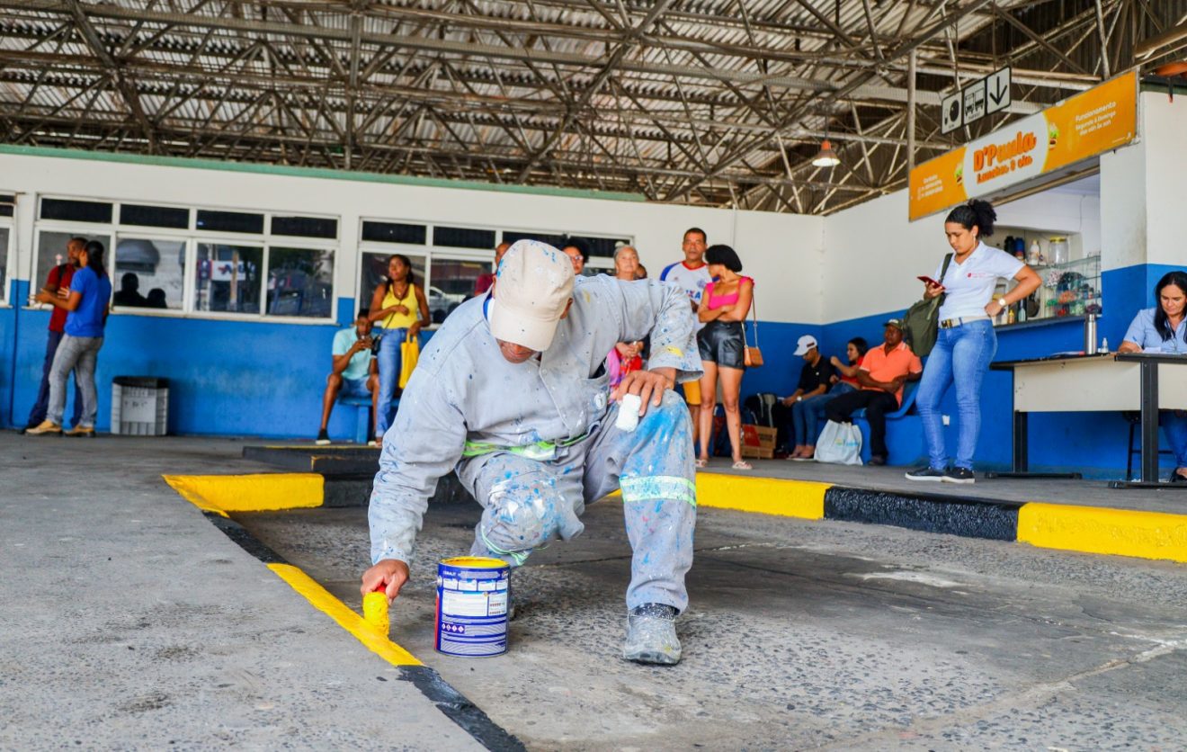 Terminal Rodoviário de Candeias em manutenção