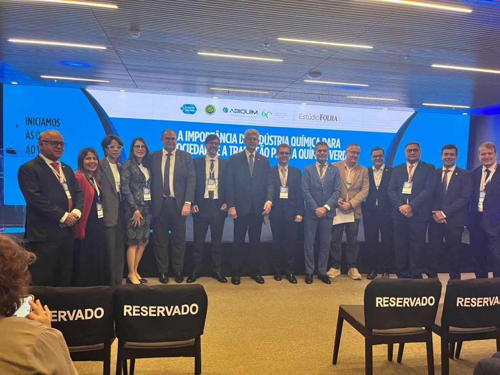 “A importância da indústria química para a sociedade e a transição para a química verde”