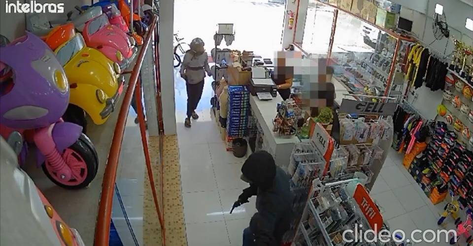 Pai guarda municipal prende filho por roubo na Bahia