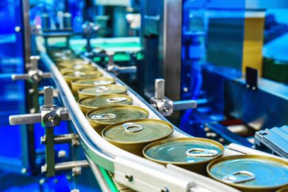 Alimentos ultraprocessados causam impactos ao meio ambiente