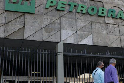 Conselho da Petrobras aprova fim do mandato de Jean Paul Prates