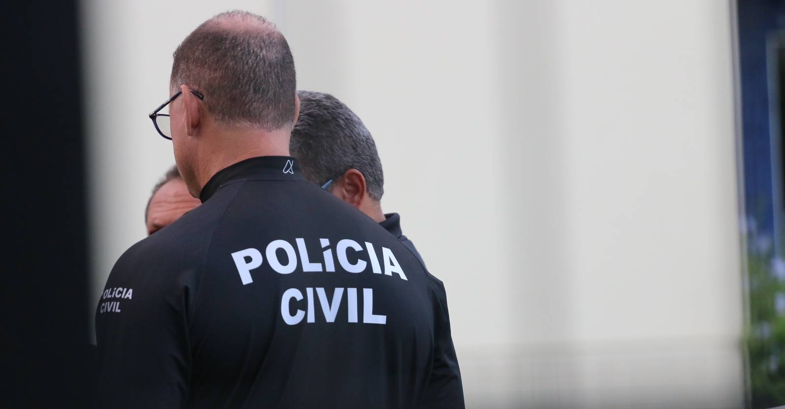Homem preso por assassinar irmão com canivete em Muritiba