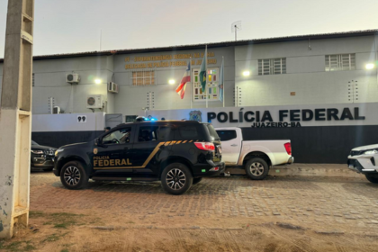 CAC e ex-PM foragidos em esquema de venda de armas