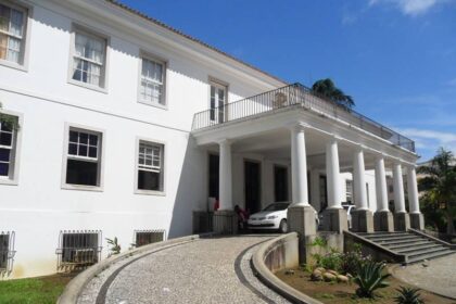 Professores da Ufba mobilizam para ato em defesa da universidade pública nesta quarta (29)