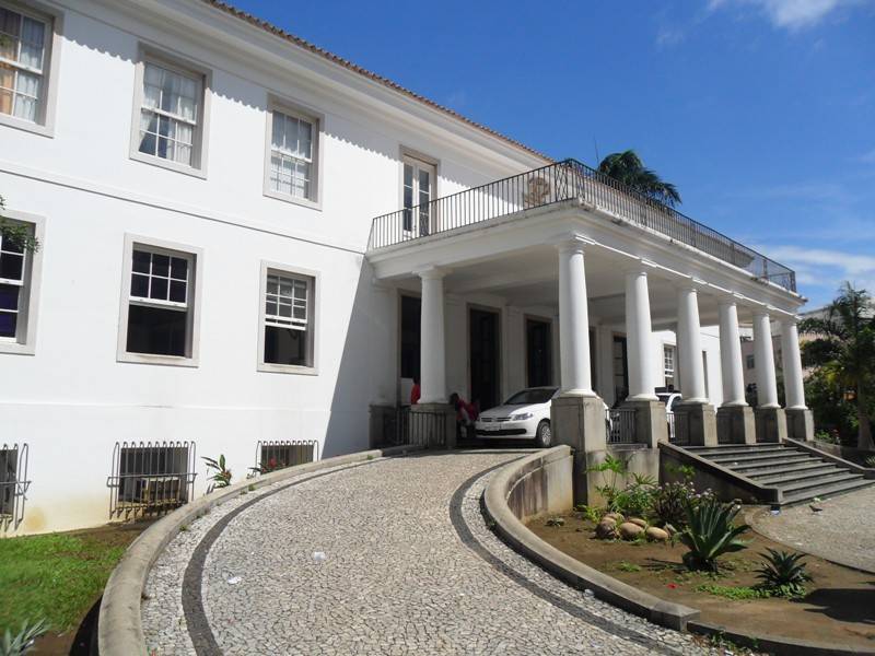 Professores da Ufba mobilizam para ato em defesa da universidade pública nesta quarta (29)