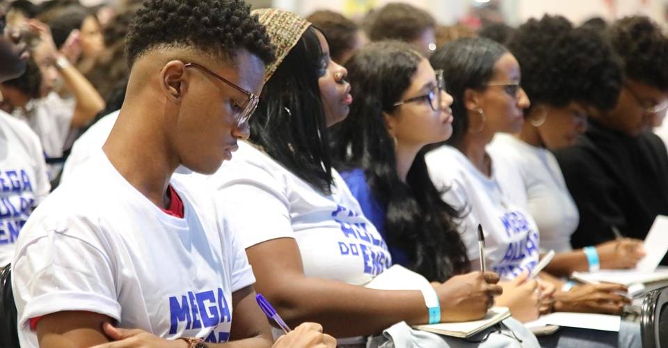 Conheça vagas gratuitas em cursos para Enem e vestibulares em Salvador