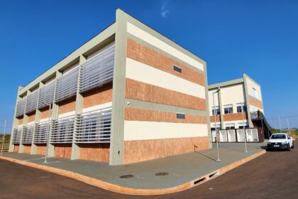 Unesp inaugura nova fábrica para produção de amostras de biofármacos para pesquisa clínica