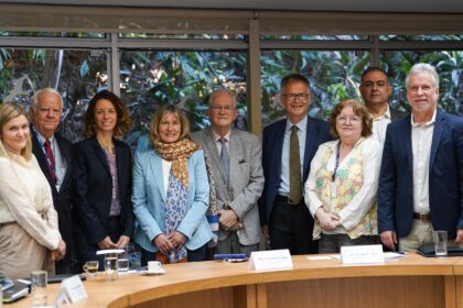 Agência alemã visita FAPESP para debater colaborações em pesquisa: destaque para representantes e parcerias internacionais