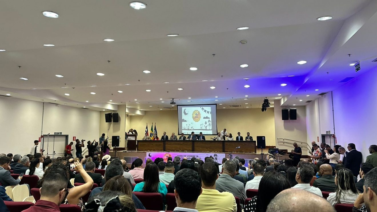 Candeias recebe selo de transparência por investimentos nos festejos juninos pelo 2º ano consecutivo.