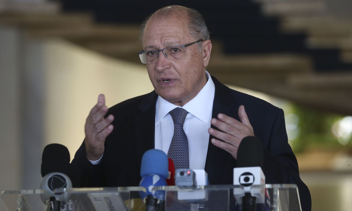 Alckmin destaca investimento de R$ 2 bilhões anunciado pela Scania