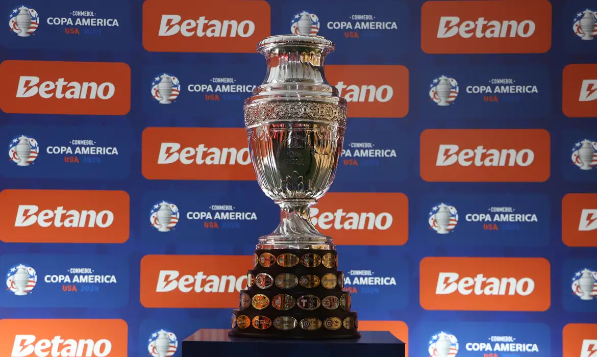 Governo lança Guia Consular dos Torcedores Brasileiros para Copa América nos EUA