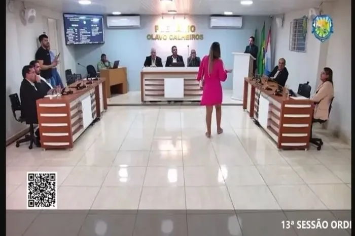 Mulher grávida "invade" Câmara de Murici (AL) e exige que vereador reconheça filho
